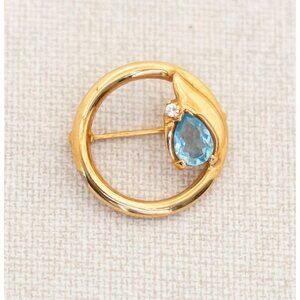 Elegant Vintage Circular Brooch in Gold Tone - A12